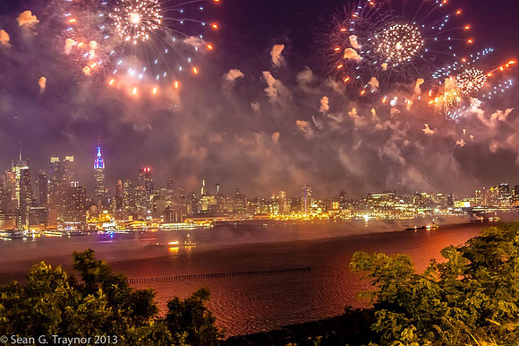 2013-07 NYC_Fireworks-115a