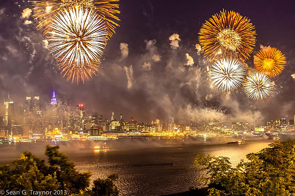2013-07 NYC_Fireworks-117a