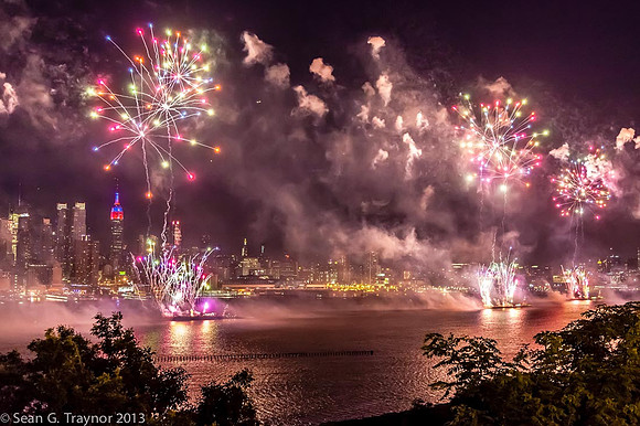 2013-07 NYC_Fireworks-118a