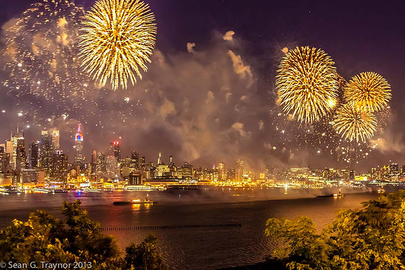 2013-07 NYC_Fireworks-113a