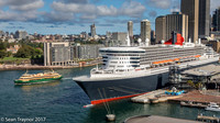 Sydney Opera House & Queen Mary 2