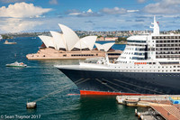 Sydney Opera House & Queen Mary 2